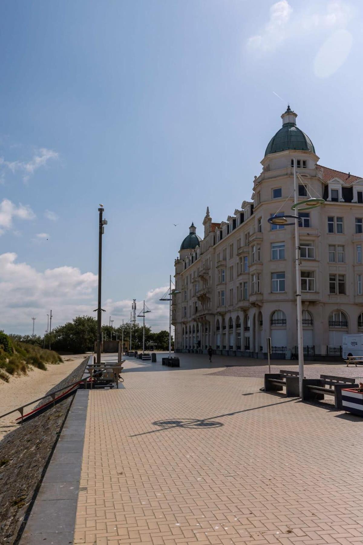 Huswell - Beachfront Apartment In Zeebrugge エクステリア 写真